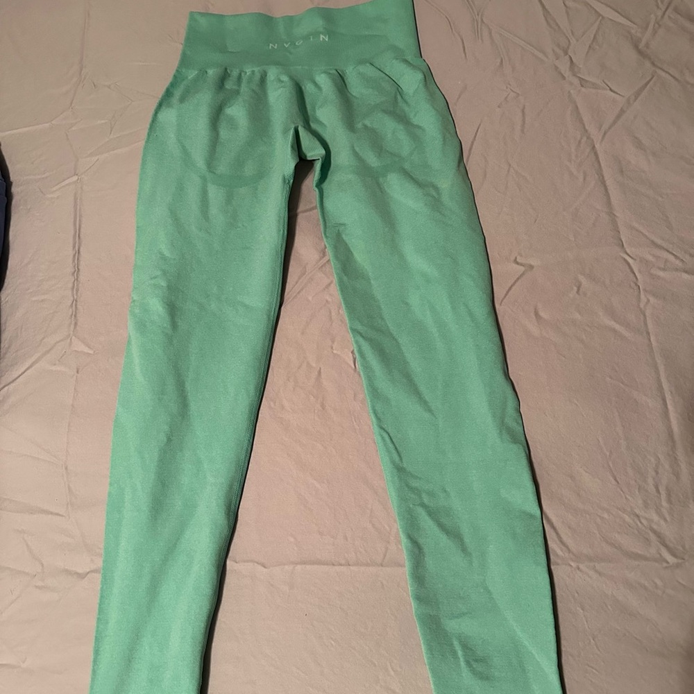 NVGTN leggings
